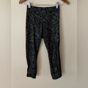 Lululemon Hot To Street Crop Leggings - Biggie Brushed Animal Coal Black 4